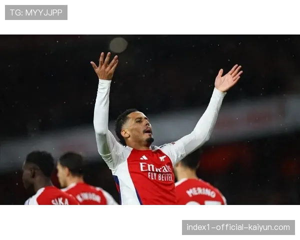 阿森纳萨利巴领衔防线经受多次冲击 门将拉亚稳健力保球门不失